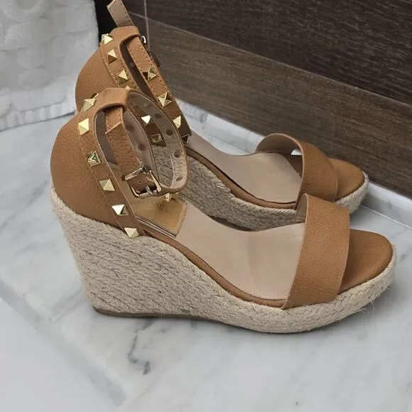 Brown Leather Women's Sandals - Picture 2 of 6